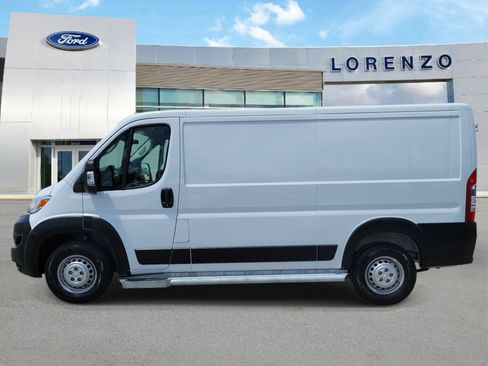 Used 2025 RAM ProMaster 2500 w/ U-Haul Equipment Group FWD image 8