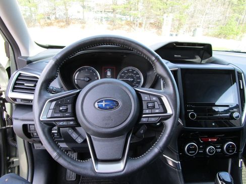 Used 2019 Subaru Forester Touring AWD/4WD image 9