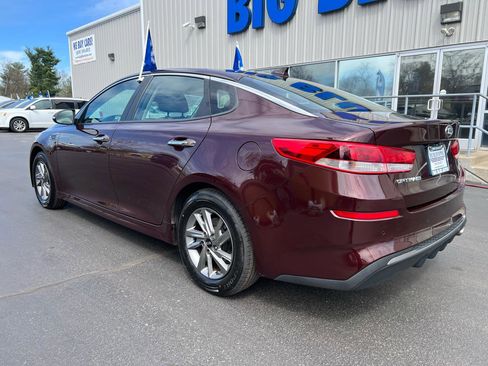 Used 2019 Kia Optima LX image 3