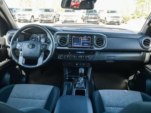 Used 2023 Toyota Tacoma TRD Sport image 14