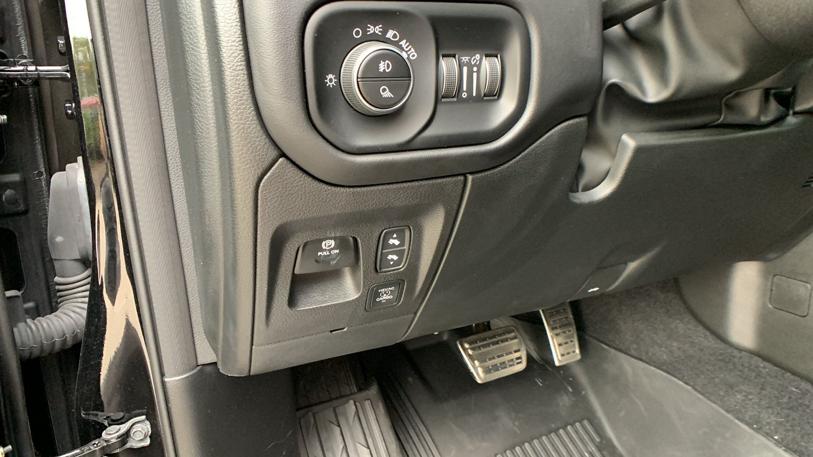 Used 2025 RAM 1500 RHO w/ RHO Level 1 Equipment Group AWD/4WD image 16