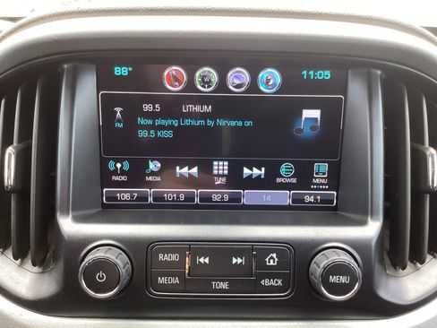 Used 2017 Chevrolet Colorado LT RWD image 5