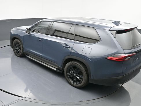 Used 2025 Toyota Grand Highlander AWD image 31