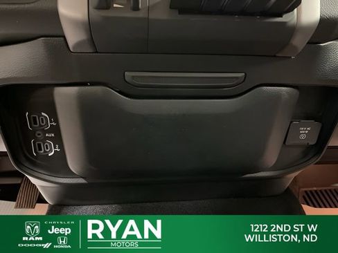 New 2026 RAM 1500 Big Horn AWD/4WD image 33
