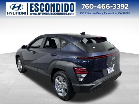 New 2026 Hyundai Kona SE image 3