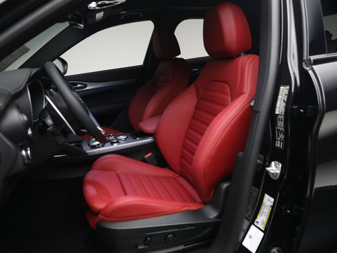 New 2026 Alfa Romeo Stelvio Sprint AWD/4WD image 15