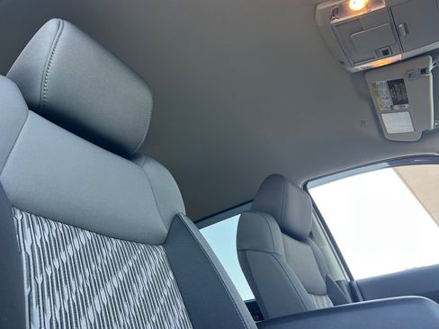 Certified 2021 Toyota Tundra SR5 AWD/4WD image 16
