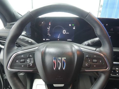 Used 2025 Buick Envista Sport Touring w/ Experience Buick Package FWD image 15