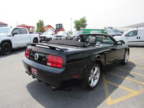 Used 2008 Ford Mustang GT RWD image 16