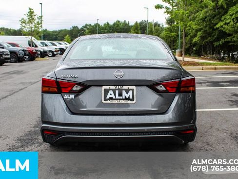 Used 2025 Nissan Altima 2.5 SV FWD image 10