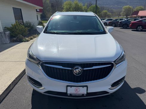 Used 2020 Buick Enclave Essence AWD/4WD image 9