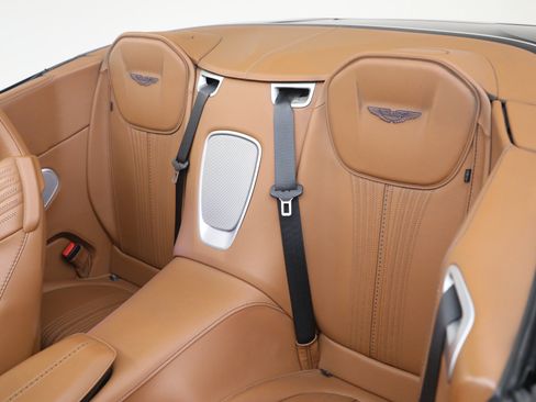 Used 2019 Aston Martin DB11 Volante RWD image 39