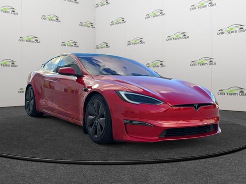 Used 2021 Tesla Model S Plaid image 11
