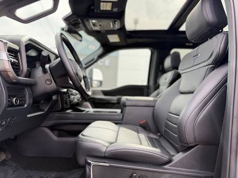 Certified 2026 Ford F250 Platinum AWD/4WD image 18