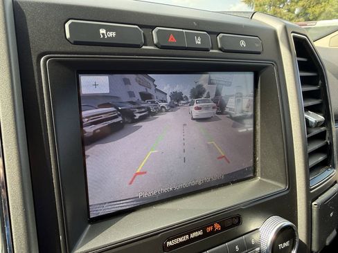 Used 2020 Ford Expedition XLT w/ Equipment Group 202A RWD image 29