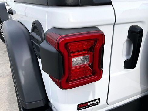 New 2026 Jeep Wrangler Unlimited Rubicon image 29