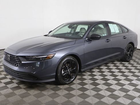 Certified 2025 Honda Accord SE image 8