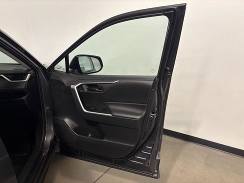 Used 2023 Toyota RAV4 LE AWD/4WD image 42