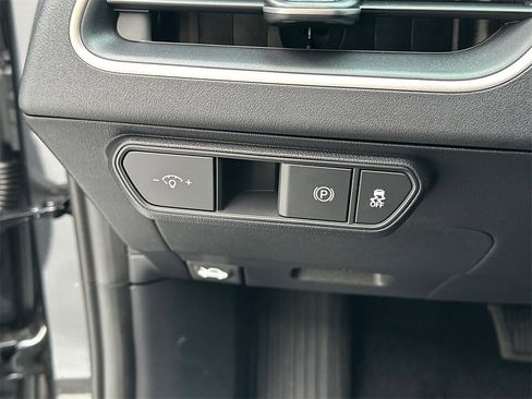 New 2025 Kia K4 LXS image 16