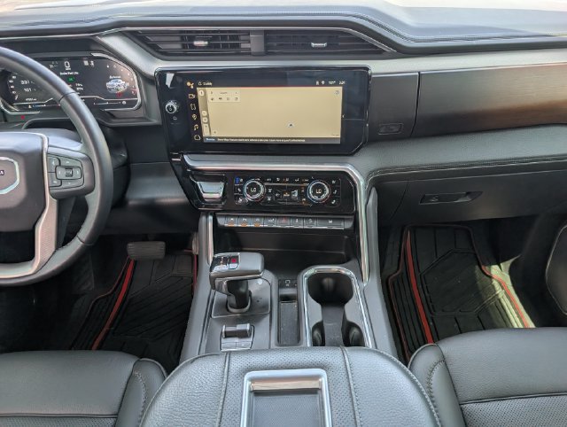 Used 2022 GMC Sierra 1500 Denali AWD/4WD image 6