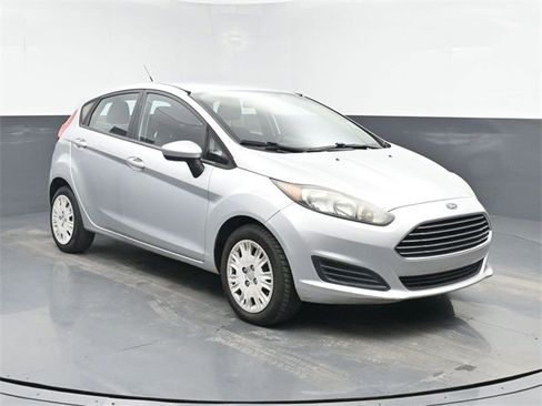 Used 2016 Ford Fiesta S image 2
