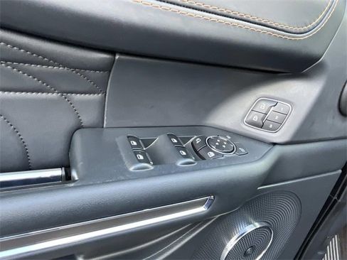 Certified 2023 Ford Expedition Platinum image 28