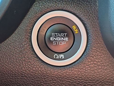 Used 2021 RAM 1500 Big Horn image 16