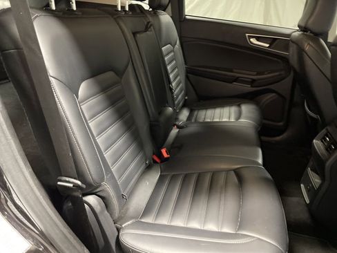 Used 2024 Ford Edge SEL image 11