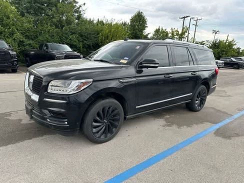 Used 2020 Lincoln Navigator L Reserve w/ Equipment Group 208A Reserve AWD/4WD image 2