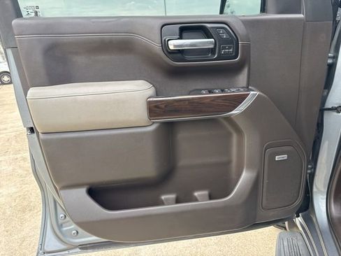 Used 2019 GMC Sierra 1500 SLT image 31