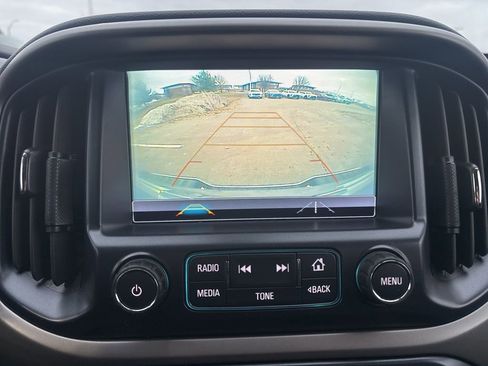 Used 2018 Chevrolet Colorado Z71 image 25