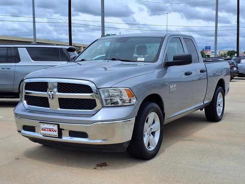 Used 2024 RAM 1500 Classic SLT RWD image 4
