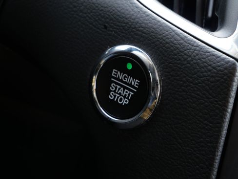 Used 2022 Ford Edge Titanium image 27