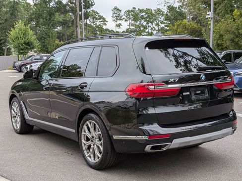 Used 2022 BMW X7 xDrive40i w/ Premium Package image 5