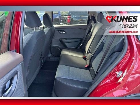 Used 2023 Nissan Rogue SV FWD image 12