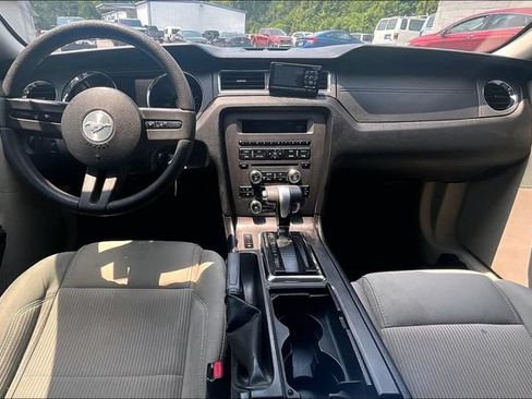 Used 2010 Ford Mustang Coupe RWD image 14