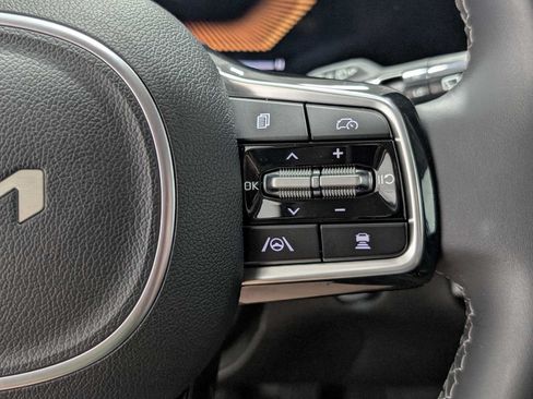 Certified 2025 Kia Sorento S AWD/4WD image 38