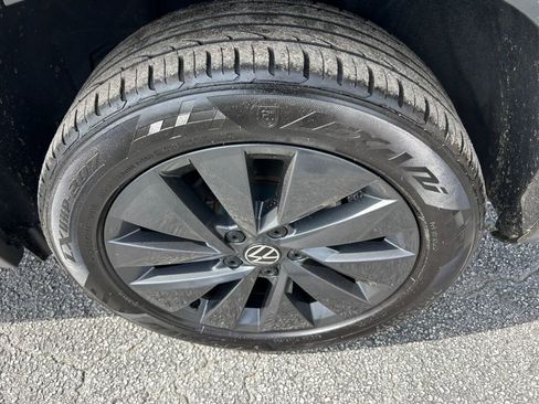 Used 2022 Volkswagen Taos S w/ IQ Drive S Package image 38