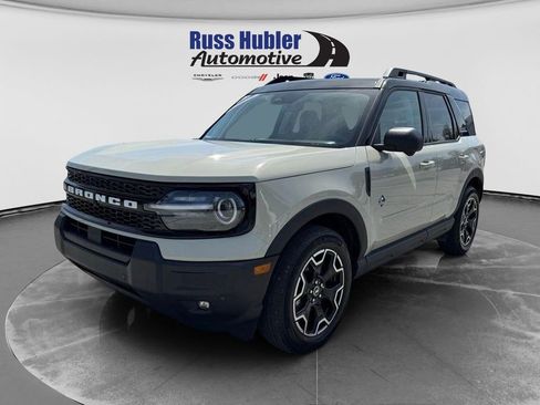 Used 2025 Ford Bronco Sport Outer Banks w/ Outer Banks Tech Package+ AWD/4WD image 1