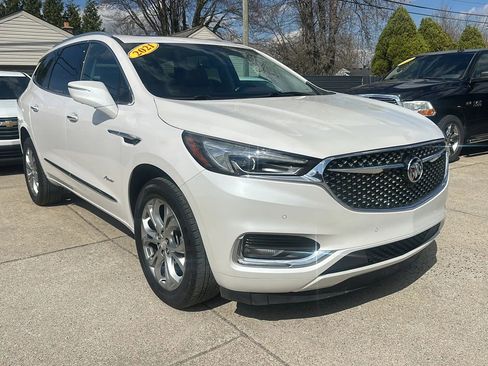 Used 2021 Buick Enclave Avenir w/ Avenir Technology Package AWD/4WD image 3