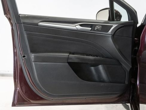 Used 2013 Ford Fusion Titanium w/ Titanium Driver Assist Pkg FWD image 8