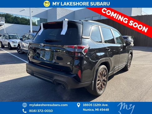 Used 2025 Subaru Forester Sport w/ Popular Package #2 AWD/4WD image 10