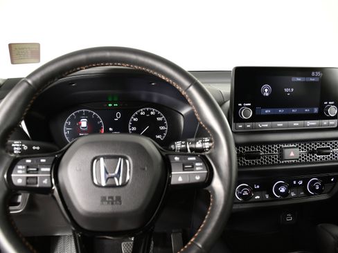 Certified 2024 Honda HR-V Sport image 16