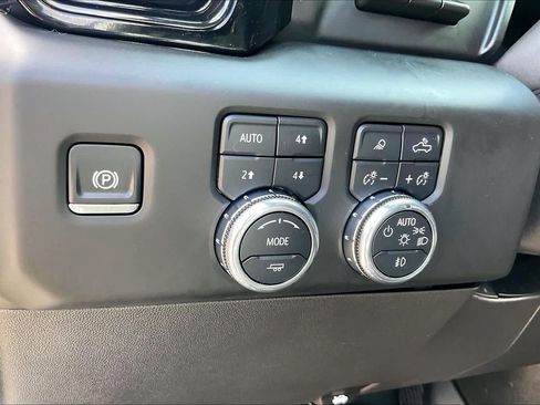 Used 2026 GMC Sierra 1500 AT4 w/ AT4 Premium Package AWD/4WD image 16