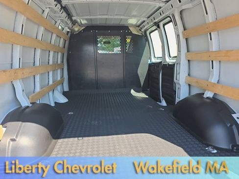 Used 2025 GMC Savana 2500 w/ Driver Convenience Package RWD image 13