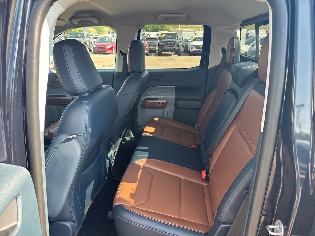 Used 2023 Ford Maverick Lariat w/ Lariat Luxury Package AWD/4WD image 13