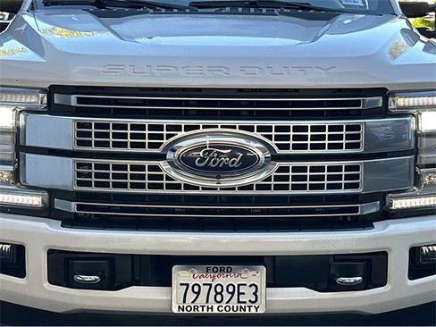 Used 2019 Ford F250 Platinum w/ Platinum Ultimate Package image 46