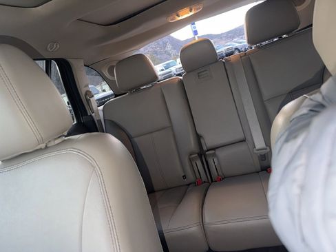 Used 2013 Ford Edge Limited image 9