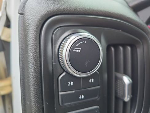 Used 2022 GMC Sierra 3500 Pro w/ Convenience Package image 13