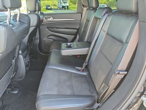 Used 2020 Jeep Grand Cherokee Altitude image 16